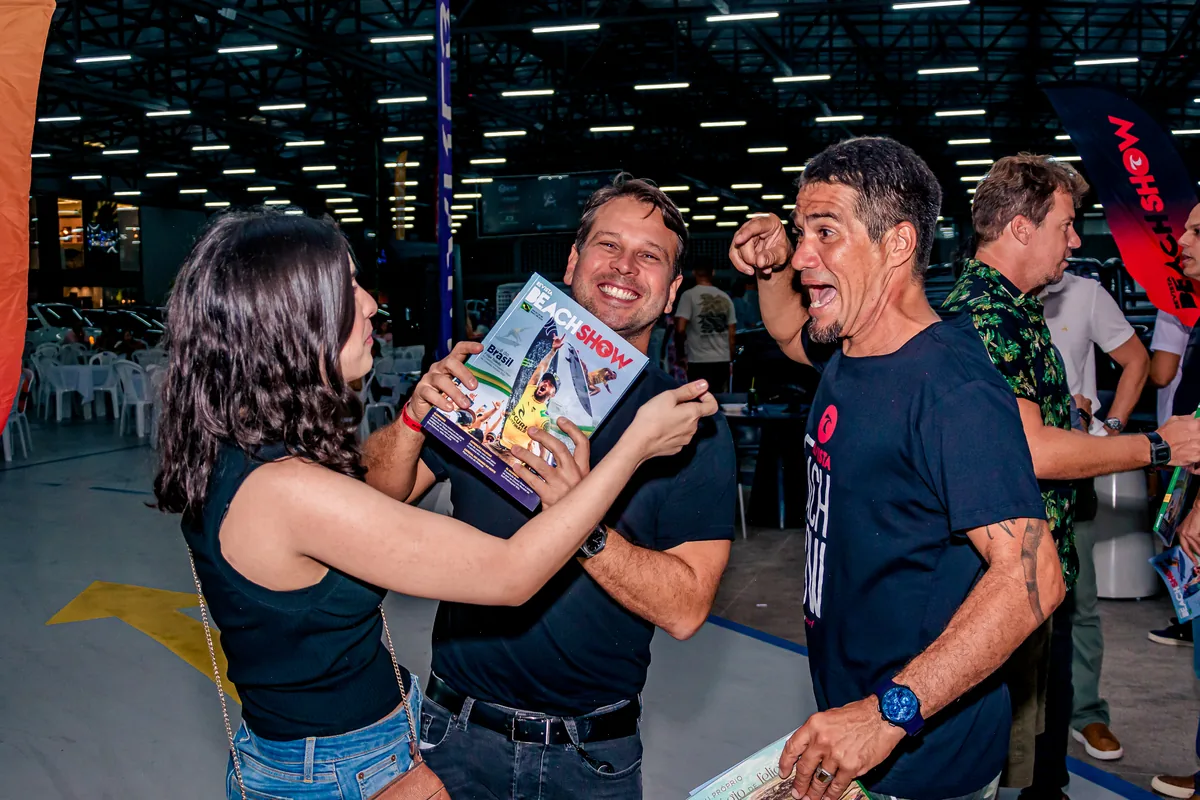 Momento descontraído durante o lançamento