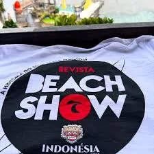 Camiseta Beach Show usada na Indonésia